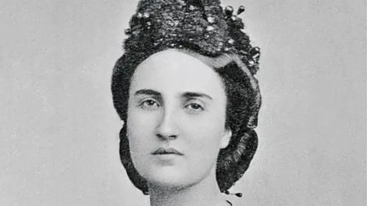 De princesa de Bélgica a emperatriz de los aztecas: la trágica vida de Carlota de México que acabó "chalada" y encerrada en un castillo