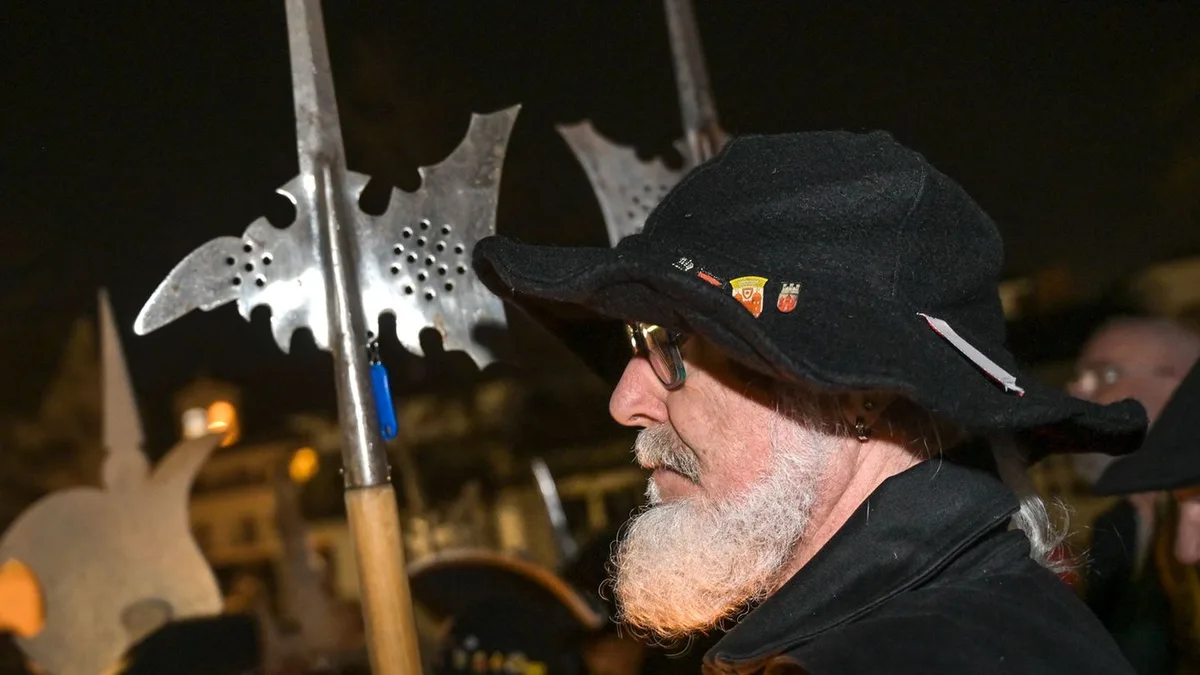 Tradition: Nachtwächter ziehen durch Plauens Altstadt