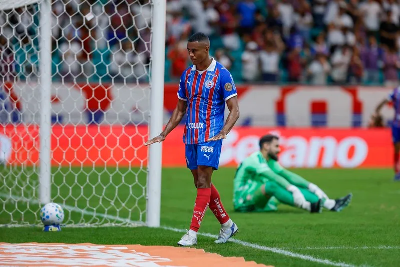 Titular do Bahia, Erick supera número de gols marcados em 2025 e assume vice-artilharia do time