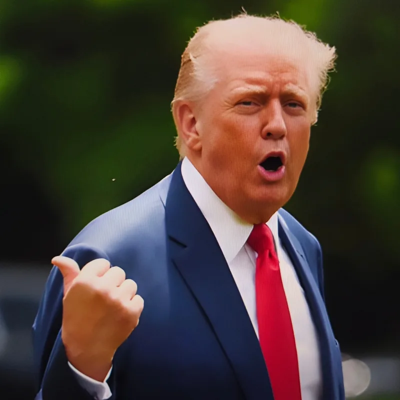 Actualité : Oubliez l'intelligence artificielle, Trump change son nom en "super intelligence" pour une raison lunaire