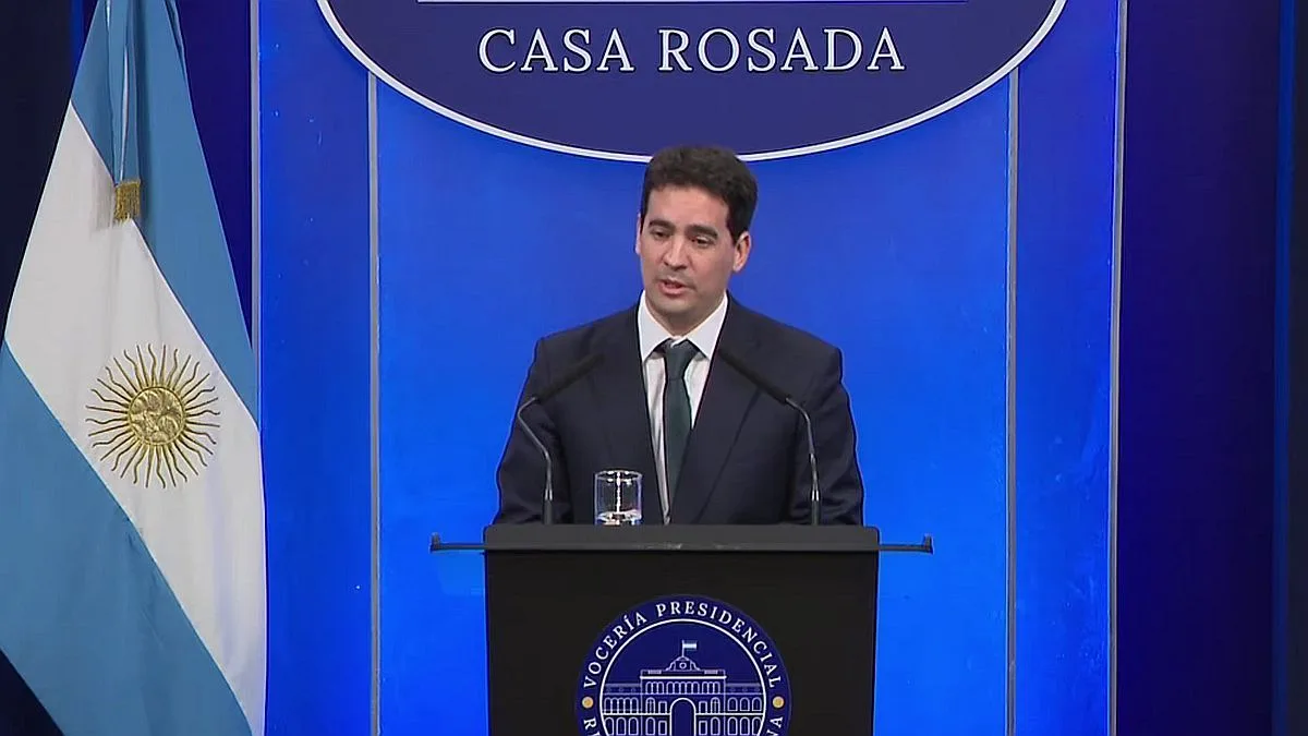 Gobierno ratifica que "Javier Milei no tiene relación con Cerimedo desde 2023", pero admite ingresos a Casa Rosada