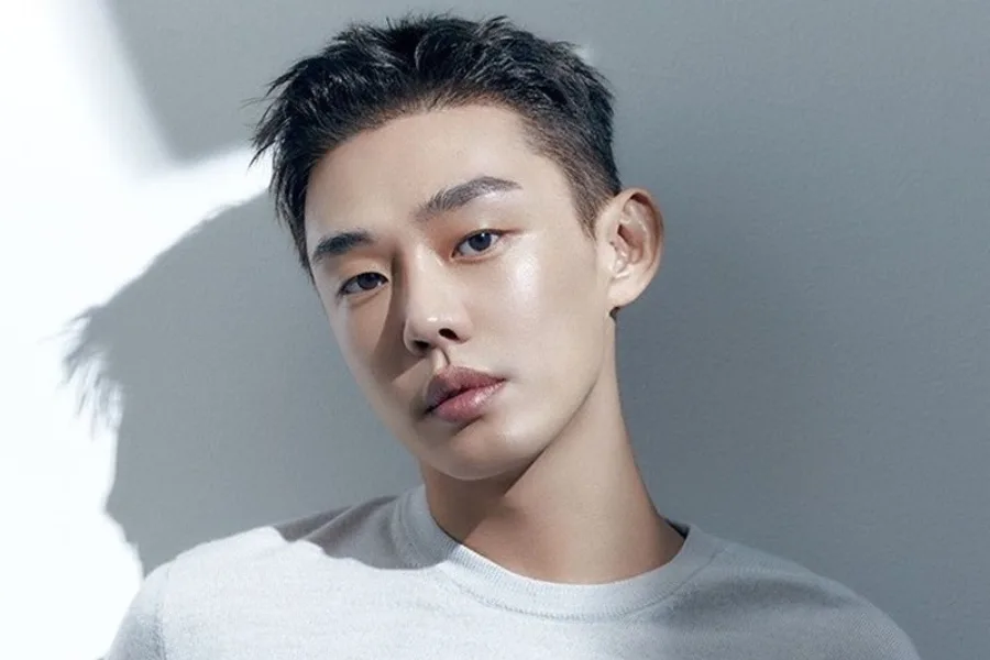Yoo Ah In Signs With BILLIONS As Agency Addresses His Past And Acting Comeback