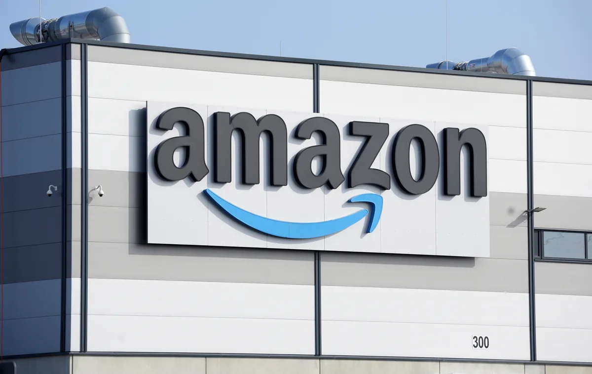 Fiscales de EEUU demandan a Amazon por "manipular" su sistema de cobros a anunciantes