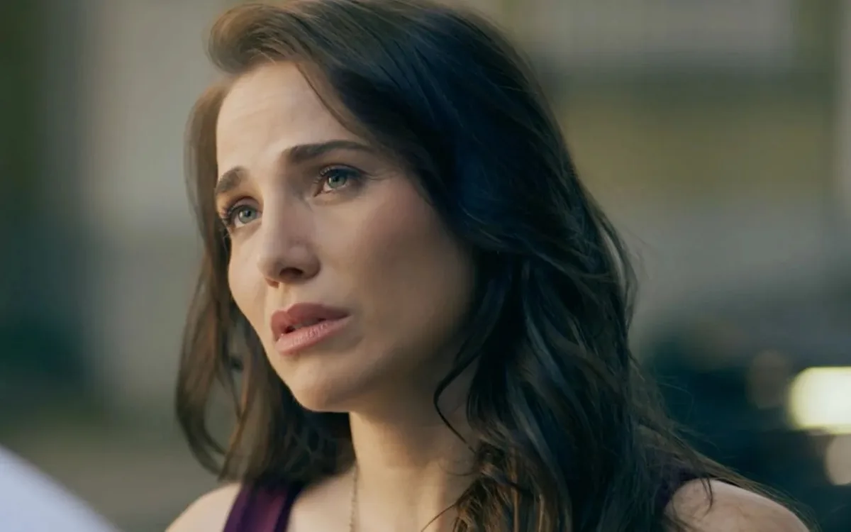 'Quem Ama Cuida': Adriana faz descoberta que pode mudar rumo da novela