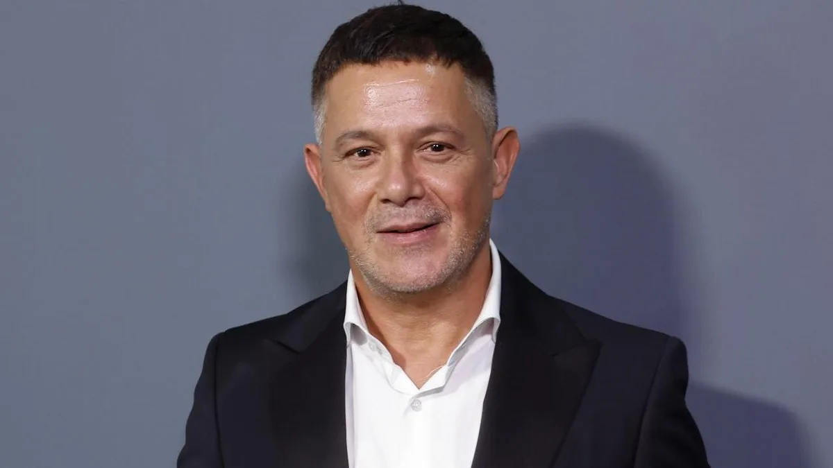 Alejandro Sanz, 57 años: "De mi infancia recuerdo las acelgas con garbanzos que cocinaba mi madre. Era su plato estrella"