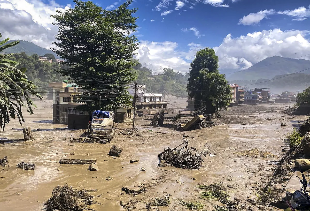 Flash floods hit Nepal, 105 Indians, 37 NRIs among nearly 400 missing