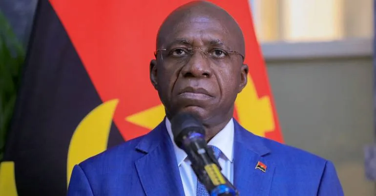Cimeira de Luanda deve priorizar soluções para crise