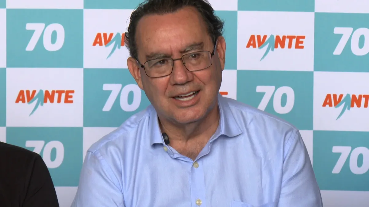 Tralli e Renata entrevistam Augusto Cury, candidato a presidente pelo Avante