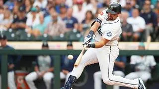 MLB: Cal Raleigh emula la hazaña de este maestro del cuadrangular