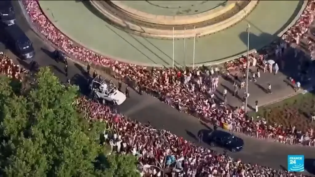 J-1 avant l'arrivée du Pape en France : plus d'un million de visiteurs attendus