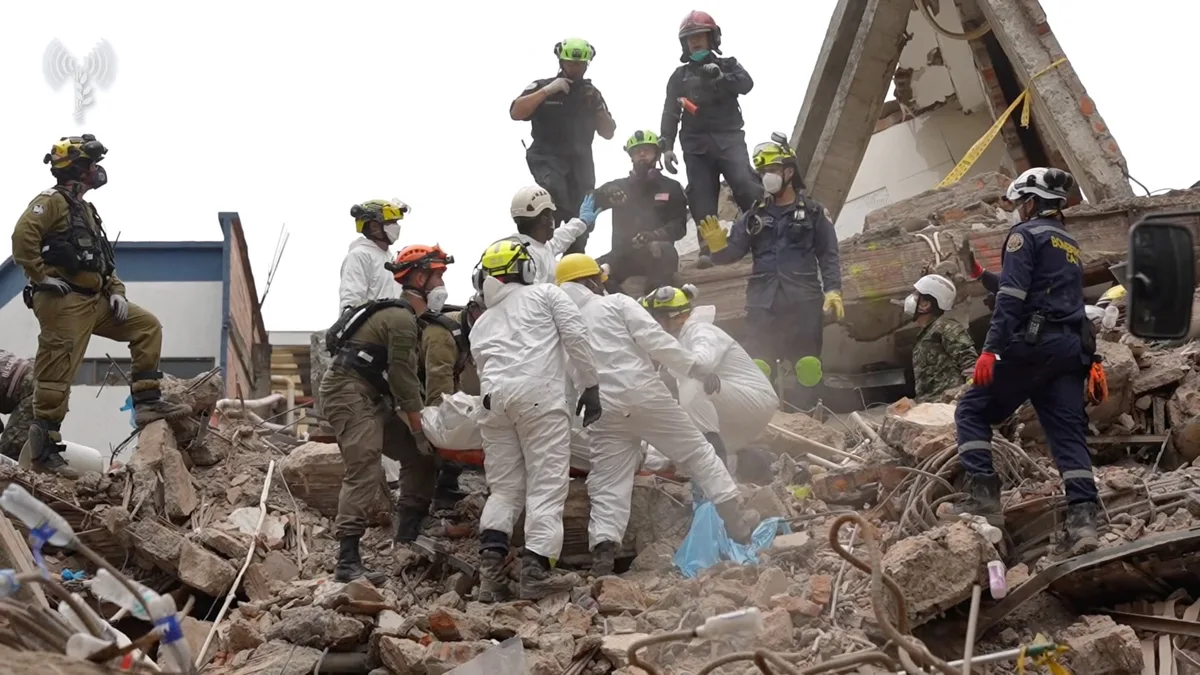Rescatistas en Cali encontraron devastadora carta de víctima del terremoto que quedó entre los escombros: “Me rodeo de amor y de luz”