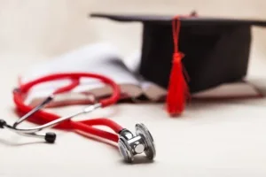 Conselhos de Medicina não podem interferir no funcionamento de universidades