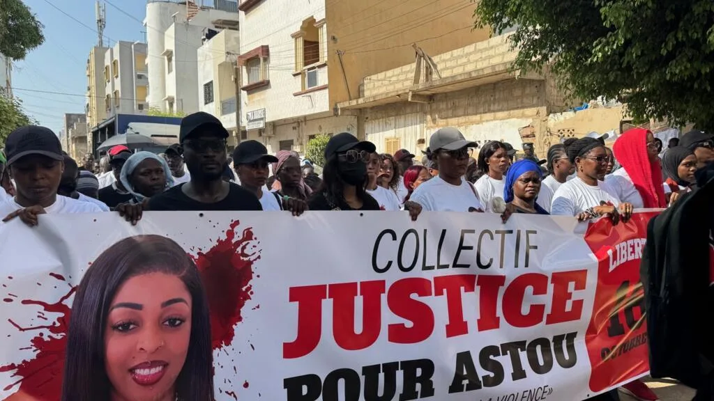 Sénégal: à Dakar, une marche contre les féminicides après la mort d'une femme attaquée à l'acide