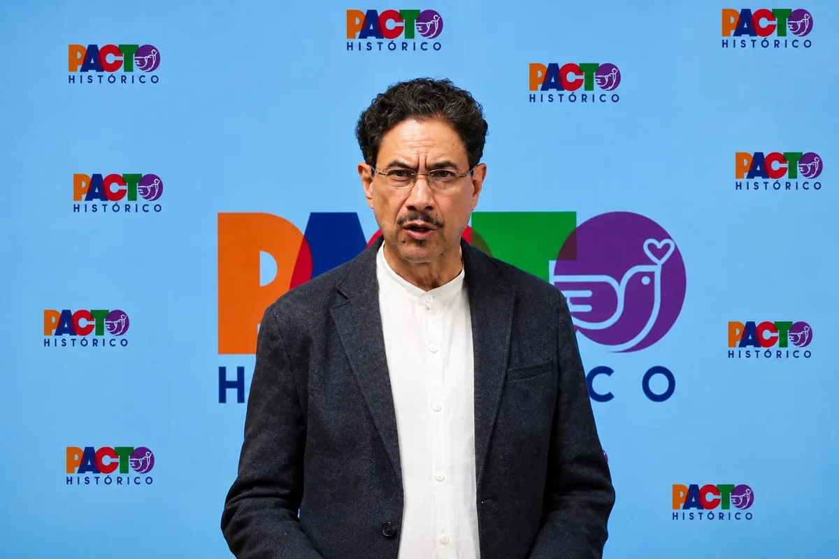 Iván Cepeda anunció que donará su prima especial de servicios como congresista para los damnificados del Chocó: “Entregaré esos dineros”