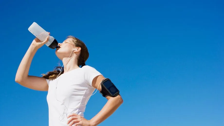 Après le sport, cette boisson maison au citron favorise la récupération