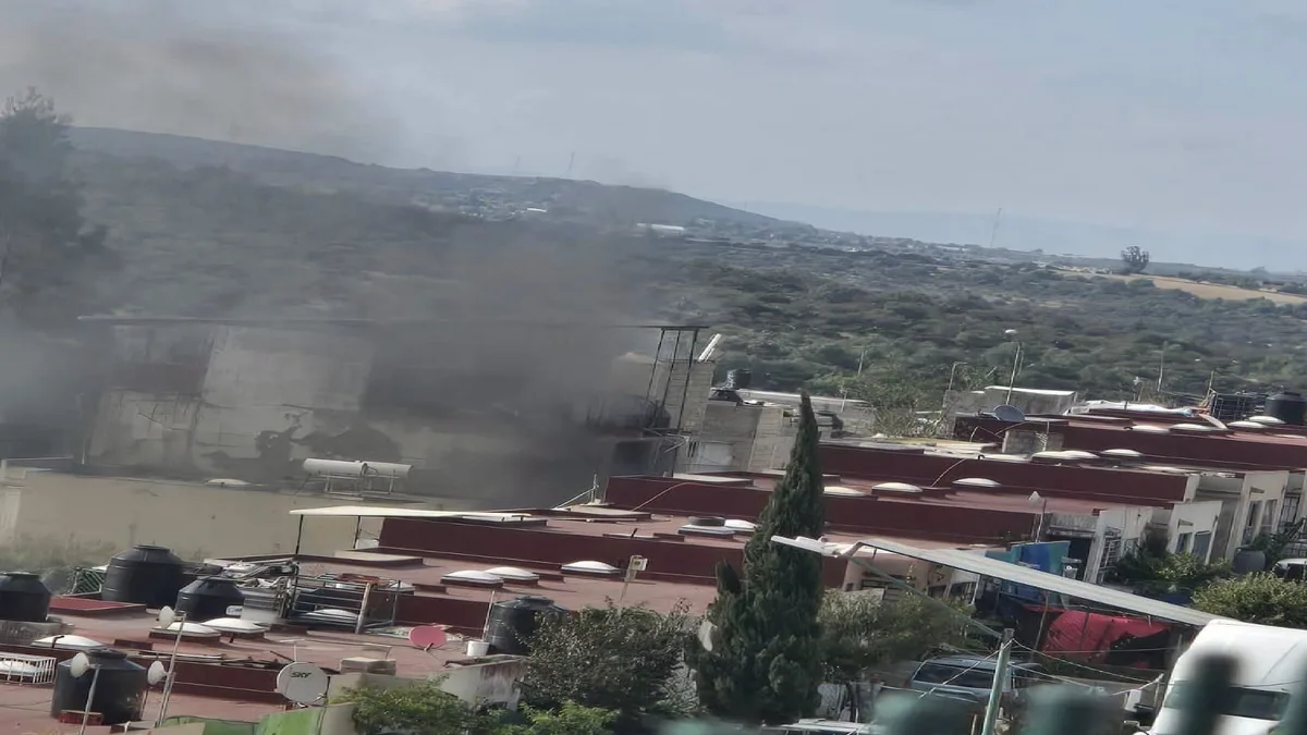 Explosión por gas deja un herido y seis casas dañadas en Huehuetoca, Edomex