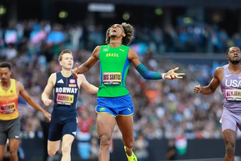 Ultimate Championship : à l'issue d'une belle bataille avec Rai Benjamin, Alison Dos Santos continue de briller sous les 46 secondes