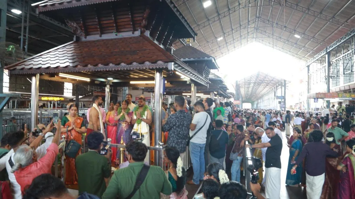 Wedding carnival in Keralam’s Guruvayur: 367 couples tie the knot in a single day