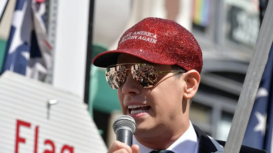 Milo Yiannopoulos 'very ashamed' of support for Trump after deportation