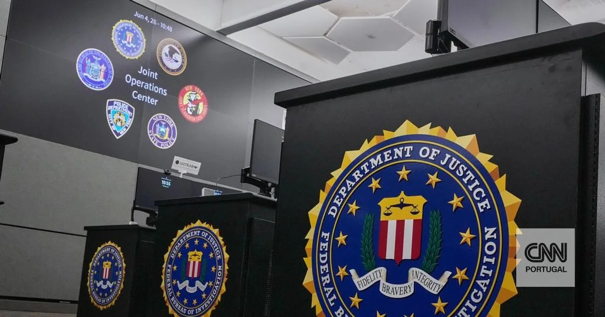 FBI detém mulher que planeava atentado à bomba contra o Capitólio de Nova Iorque após jurar lealdade ao Estado Islâmico