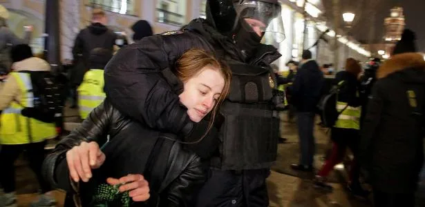 Deportação pelos EUA e Europa causa medo e insegurança em ativistas russos