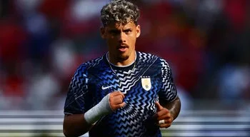 Maxi Araújo marca na derrota do Uruguai com o Japão