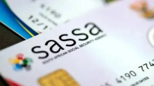 SASSA gold card holders urged to switch to Postbank black cards before 31 August