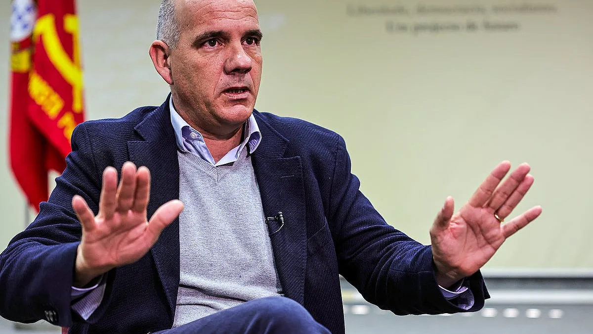 PCP critica lucros petrolíferos "à custa da desgraça das pessoas" e exige fixação de preços dos combustíveis