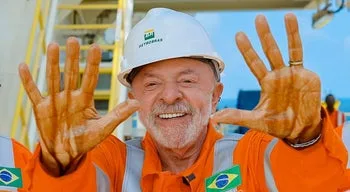"Cheira tão bem". Lula e o petróleo na Amazónia