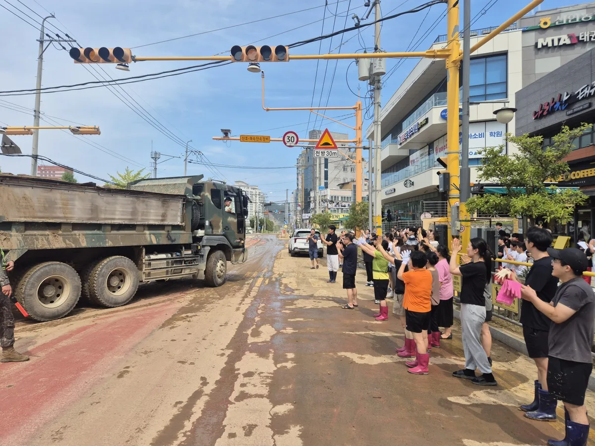 거제·통영 주말에도 수해복구 총력전…이틀간 4800명 투입