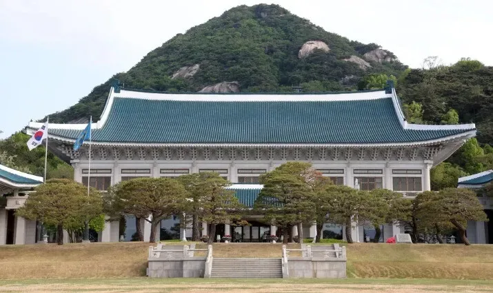 청와대 “한미 훈련 축소, SNS 보고 알아…전작권 회복 영향 없을 것”