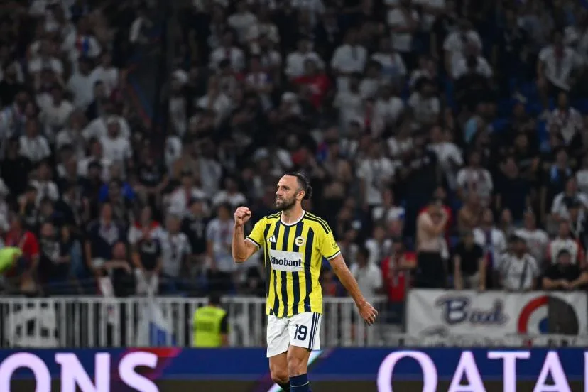 Quadruplé de Vedat Muriqi, doublé de Mason Greenwood et but de Mattéo Guendouzi, Fenerbahçe se relance avec éclat