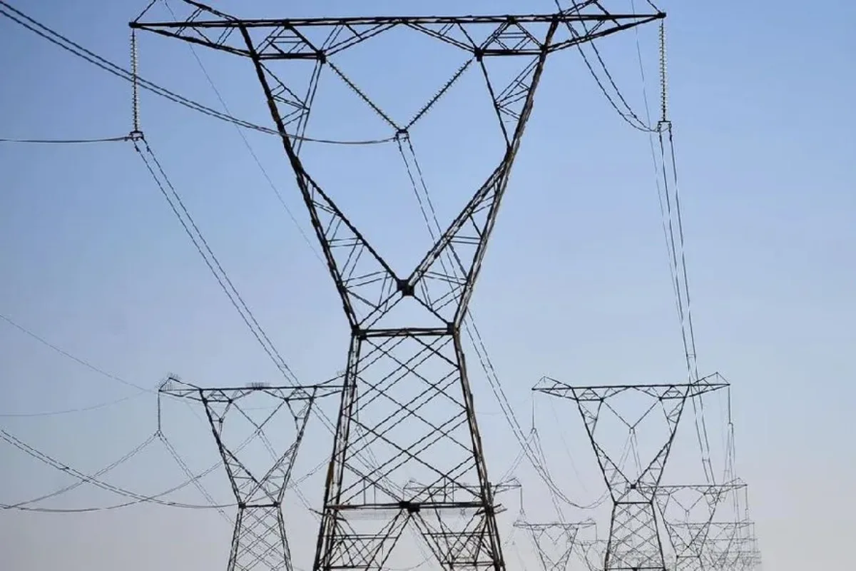 Apagão e oscilações de energia atingem municípios de Mato Grosso