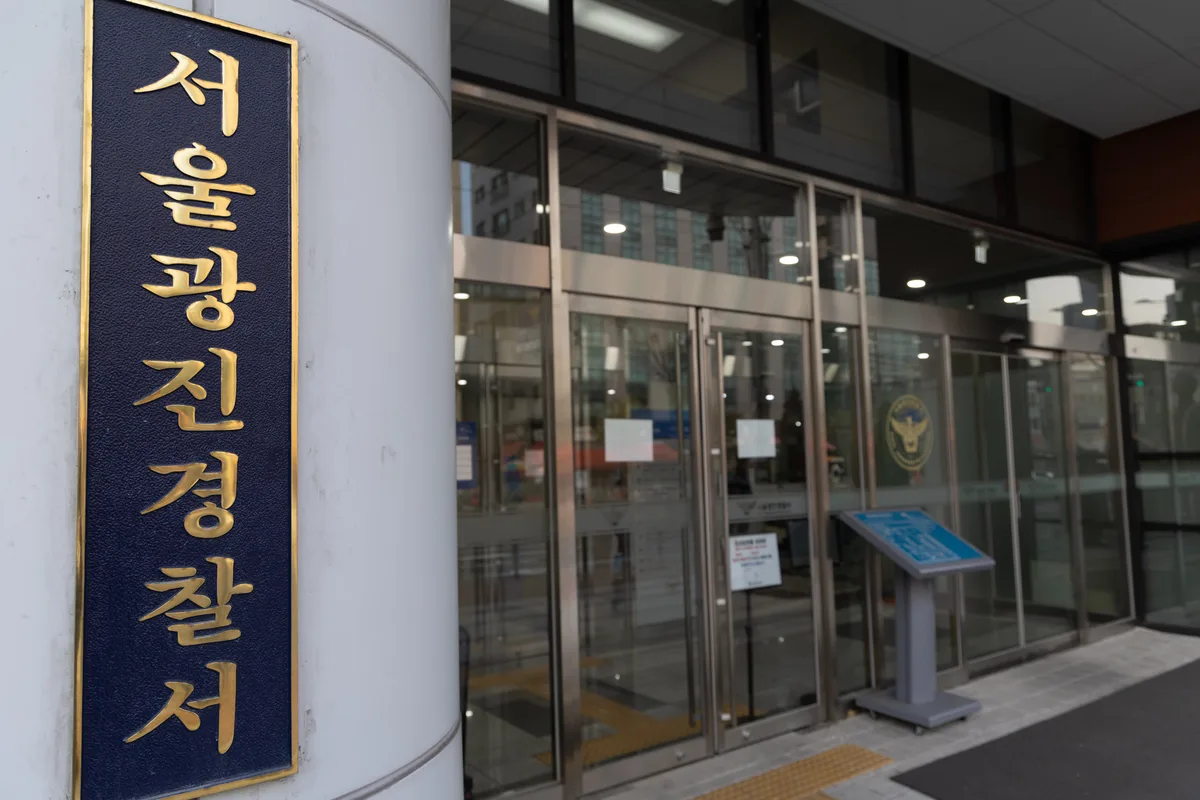 졸음운전 택시가 인도 돌진... 40대 부부 덮쳐 남편 사망