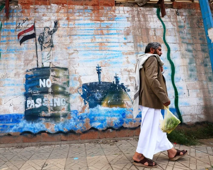 Houthis claim attack on Saudi base as fighting flares with Yemeni forces