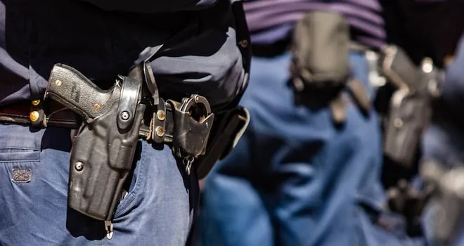 Police negotiators secure woman’s release after cop holds her hostage