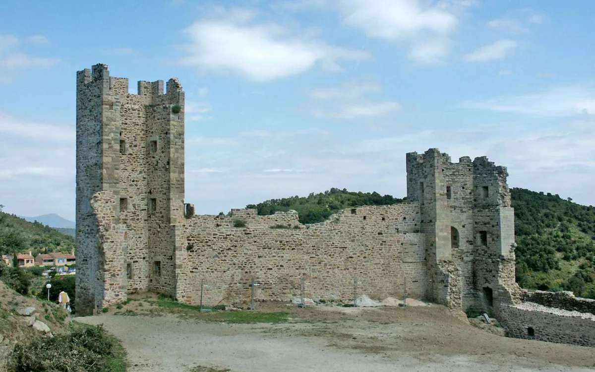 Ils pensaient fouiller un bastion médiéval, mais sous les ruines de ce château français, les archéologues ont fait une découverte qu’ils n’attendaient absolument pas