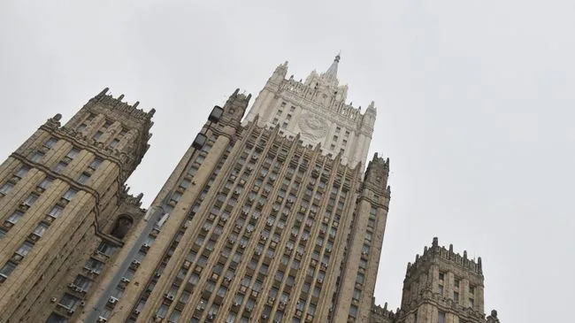 Запад документально закрепил использование IT в своих интересах, заявил МИД