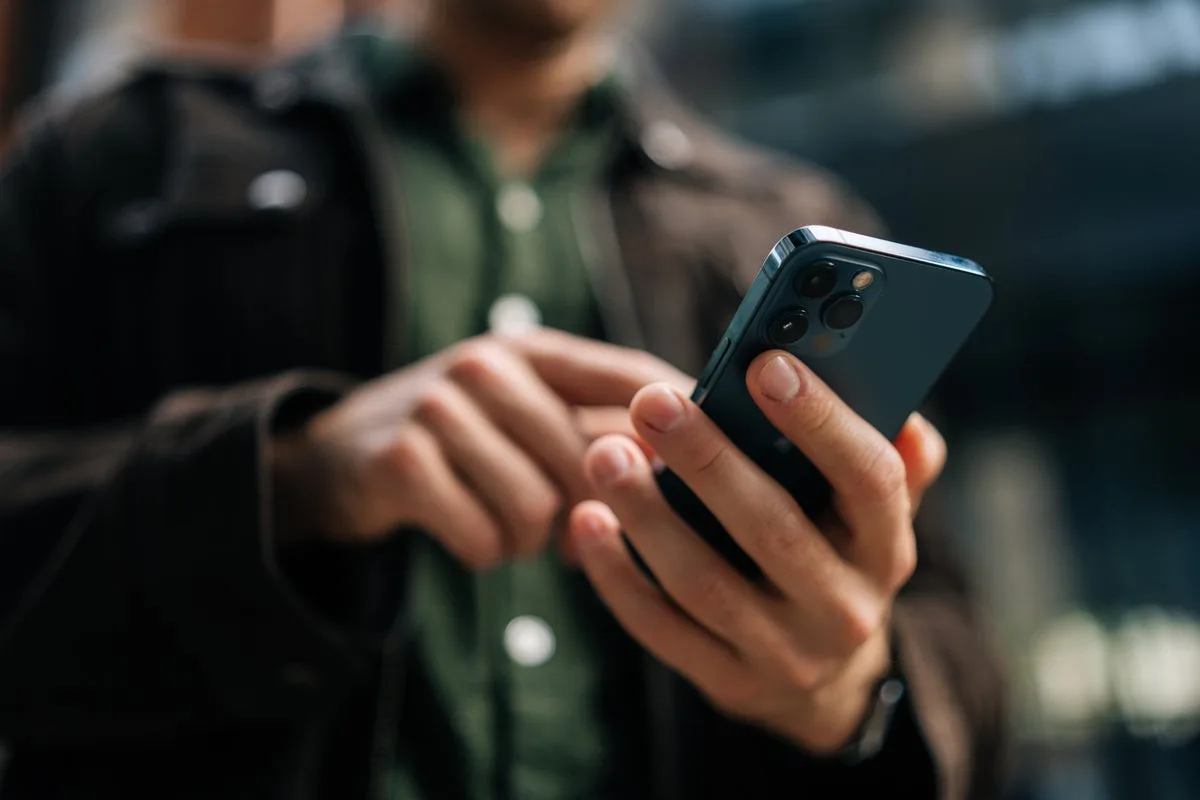 Gen Z warned of fake job offer messages amid employment crisis