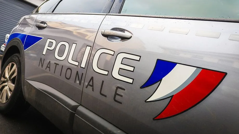 Multiples graffitis racistes et sexistes à Besançon : une femme interpellée en flagrant délit