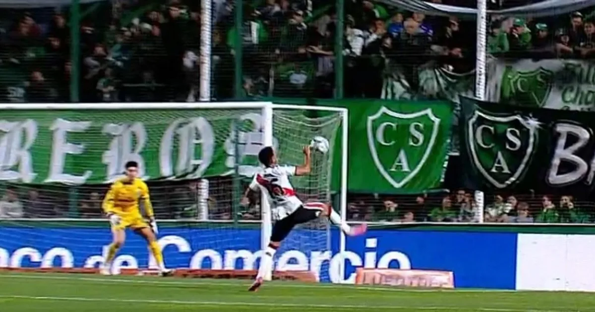 Análisis de la polémica: ¿por qué anularon el gol de River ante Sarmiento?