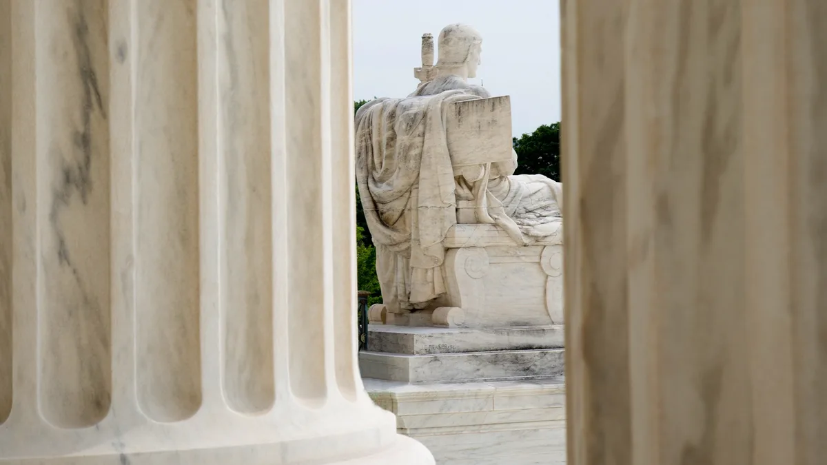 The Supreme Court That Won’t Look