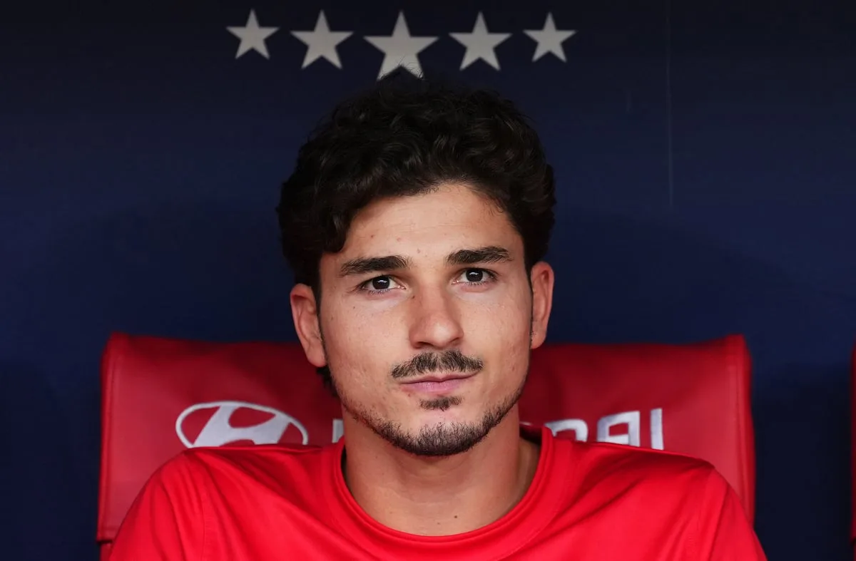 Arsenal boosted in Julian Alvarez pursuit as Atletico reveal transfer plan in bombshell statement