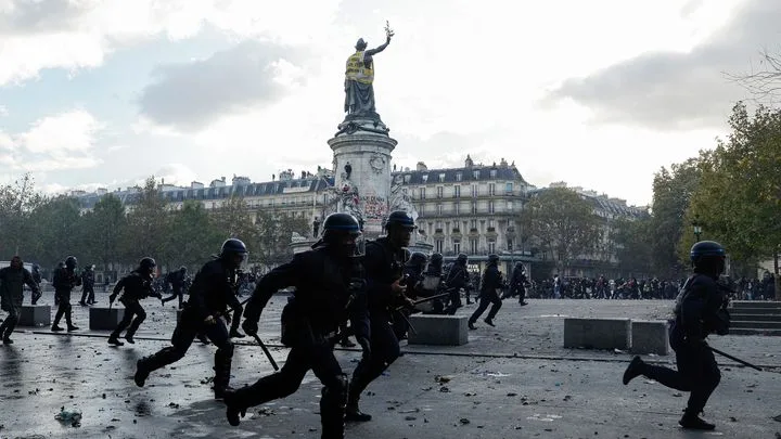 La violence, opportunisme des casseurs ou reflet d'une cocotte-minute sociale?