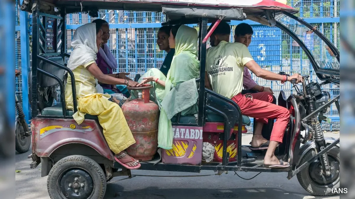 4 Passengers Only, No Driver-Seat Riders: Delhi's E-Rickshaw Safety Draft