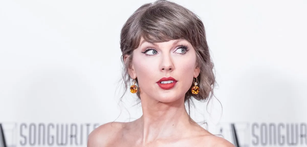 Taylor Swift unterstreicht Oskar-Ambitionen durch Auftritt vor der Academy