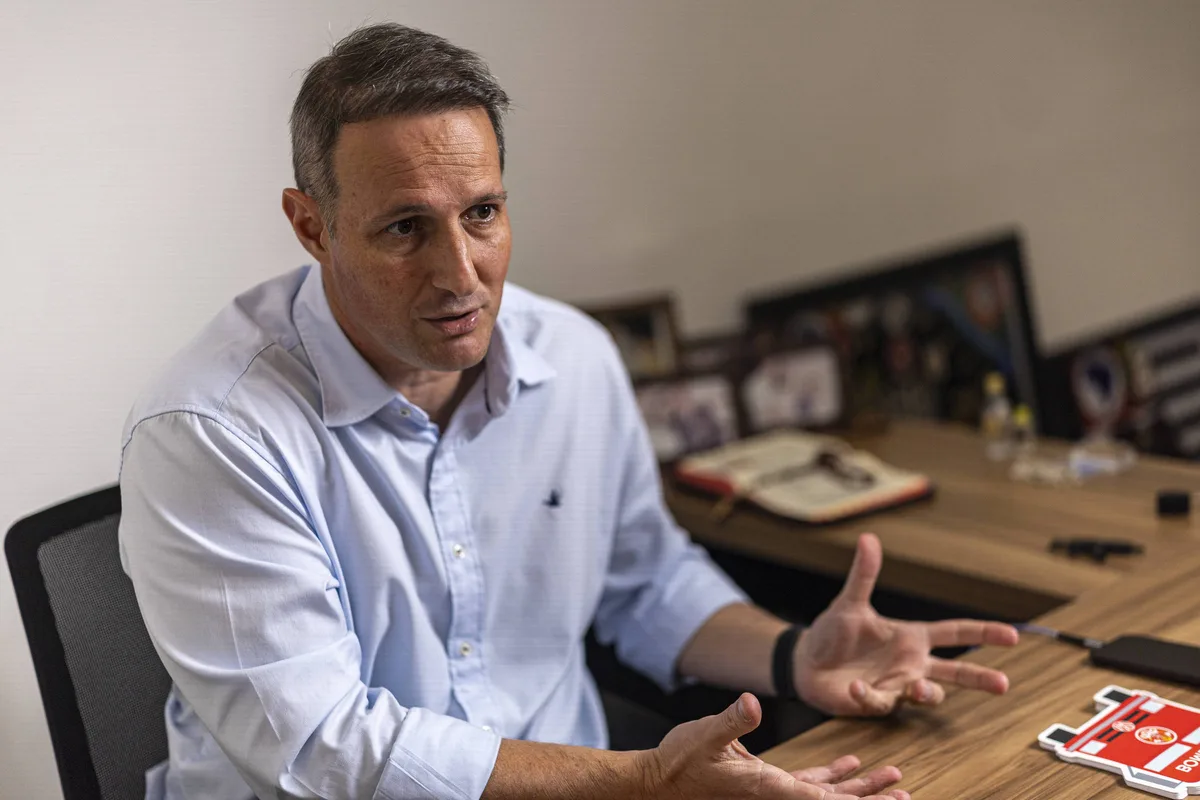 Derrite desponta como favorito para Segurança Pública em eventual governo Flávio Bolsonaro