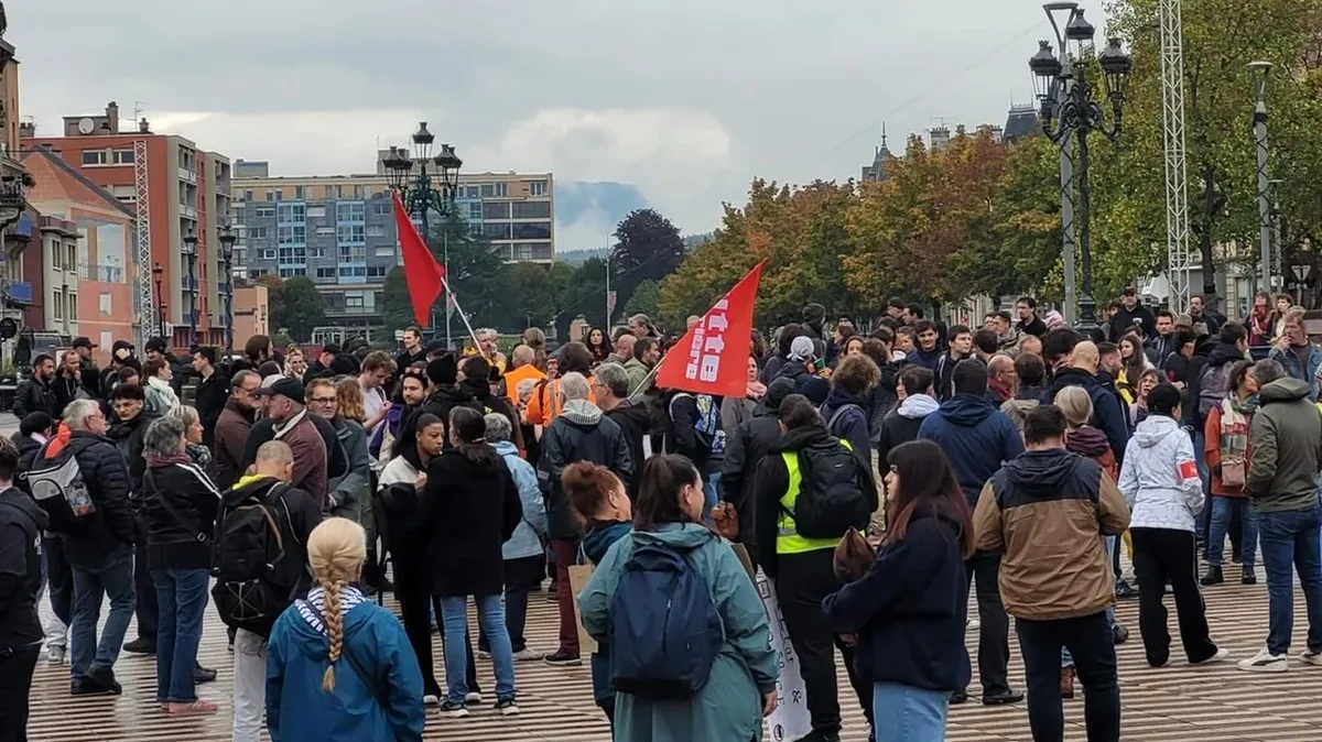 Des dizaines de manifestations, des incidents dans les grandes villes... Le point sur la journée de mobilisation du 17 octobre