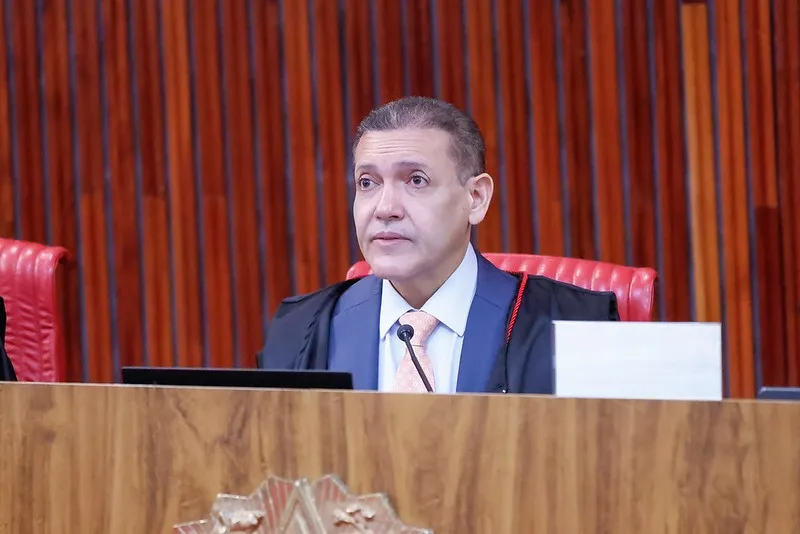 Nunes Marques derruba vídeo de Lula que afirma que Flávio ‘recebeu’ dinheiro de Vorcaro