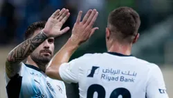 VÍDEO: Al Hilal de Rúben Neves vence... mas houve raspanete após «Panenka» à trave